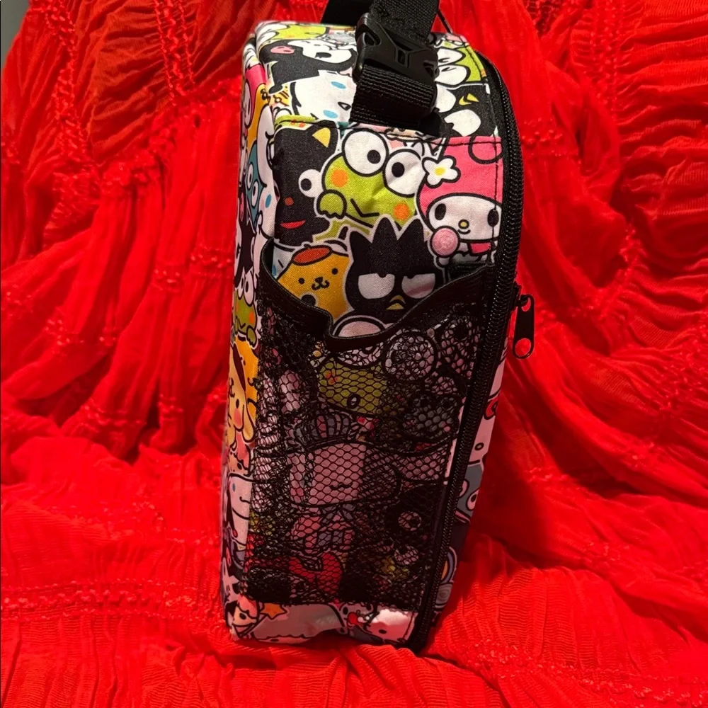 Hello Kitty and friends Colorful Character Print lunchbox